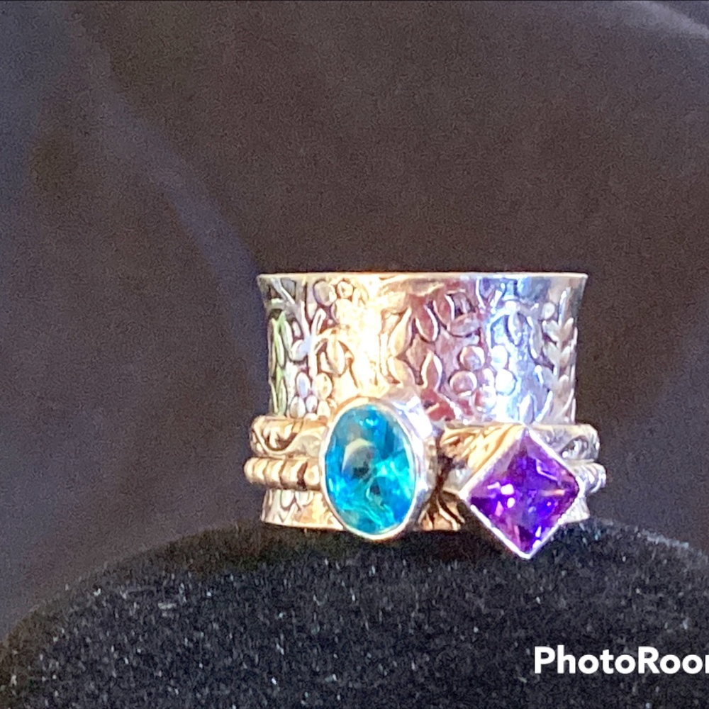 Handmade 
Silver, Blue Topaz, Amethyst  Spinner ring